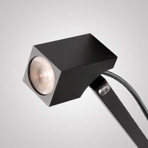 espeto de jardim led quadrado quadrati preto 2